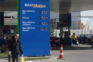 Guvernul declară criză pe piața carburanților, &icirc;n urma scumpirilor accelerate