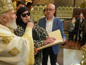 Noul Testament &icirc;n format Braille şi daruri pentru persoanele nevăzătoare din Galaţi