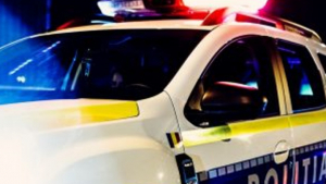 UPDATE: Un minor a fugit după ce a produs un accident cu o mașină furată