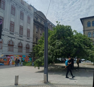 Viața tinerilor vara, &icirc;ntre distracție și dorința de a c&acirc;știga bani. Ce promite şi ce oferă, de fapt, piaţa muncii