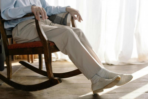 Ce formă a tratamentului hemoroidal poate fi mai bine tolerată de persoanele v&acirc;rstnice - ghid practic de &icirc;ngrijire