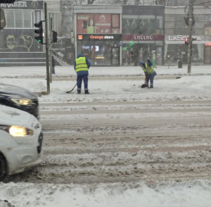 Deszăpezire &icirc;ngreunată. Primăria Galaţi face apel la responsabilitate
