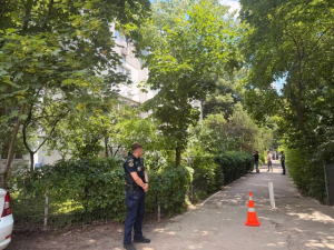 UPDATE. Un copil mort și doi frați subnutriți, găsiți &icirc;ntr-un apartament din Galați