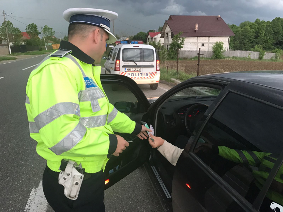 Amenzi și permise ridicate pe șoselele din Galați, înainte de sărbători