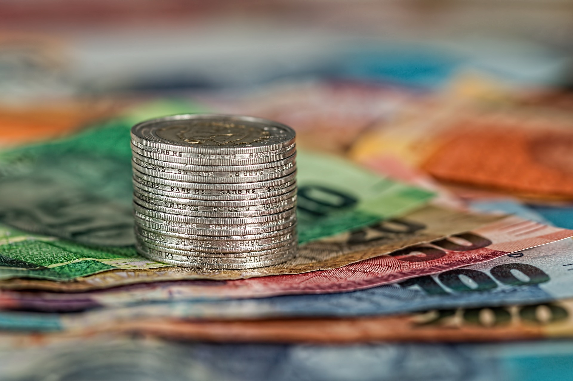 Proceduri bancare pe înțelesul tuturor. Reducerea ratei lunare prin extinderea refinanțării