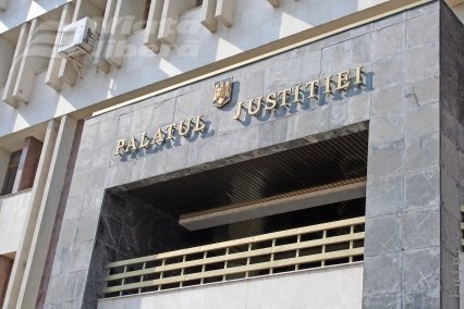 Protest până pe 5 octombrie, la Judecătoria Galaţi