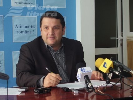 Codurile îşi urmează drumul