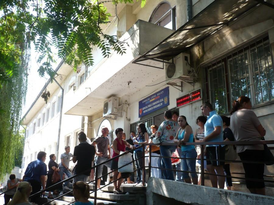 La Permise şi Înmatriculări se va lucra luni