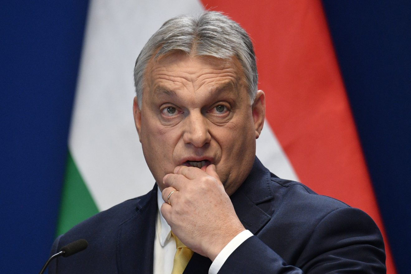 Viktor Orban susține că NATO și UE se pregătesc de război