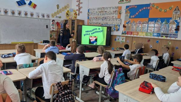 Peste 1.400 de elevi gălățeni au învățat cum să fie în siguranță