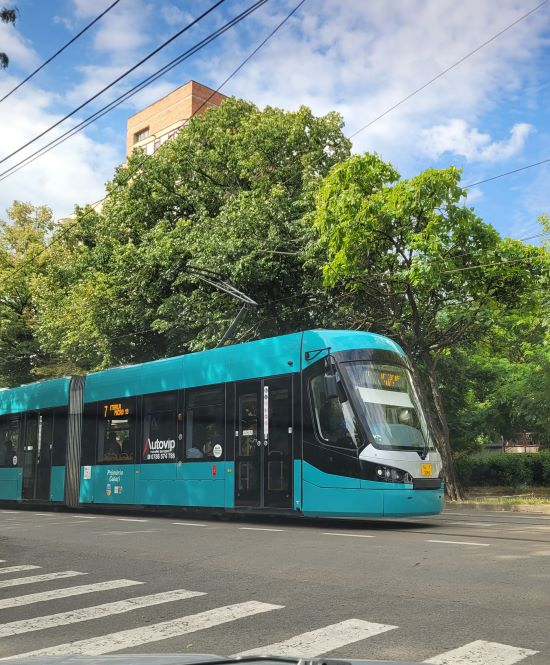 Tramvaiele au revenit pe traseele 7 și 44, după aproape o lună de întrerupere