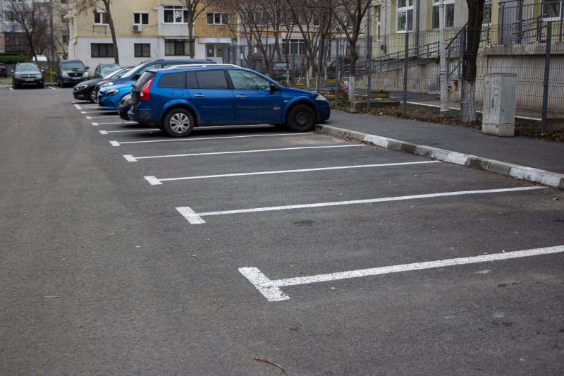 Când afli că nu ai primit loc de parcare fiindcă în casa ta mai „locuieşte” cineva