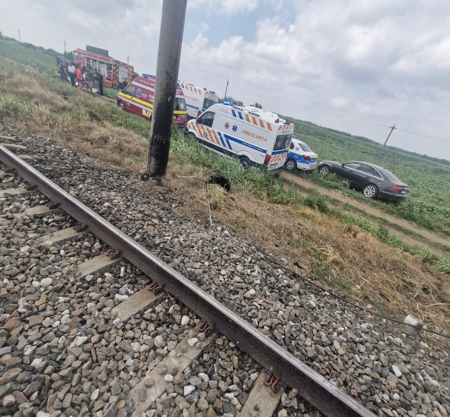 UPDATE. Autoturism lovit de tren, pe raza Regionalei CFR Galați. O nouă tragedie pe calea ferată