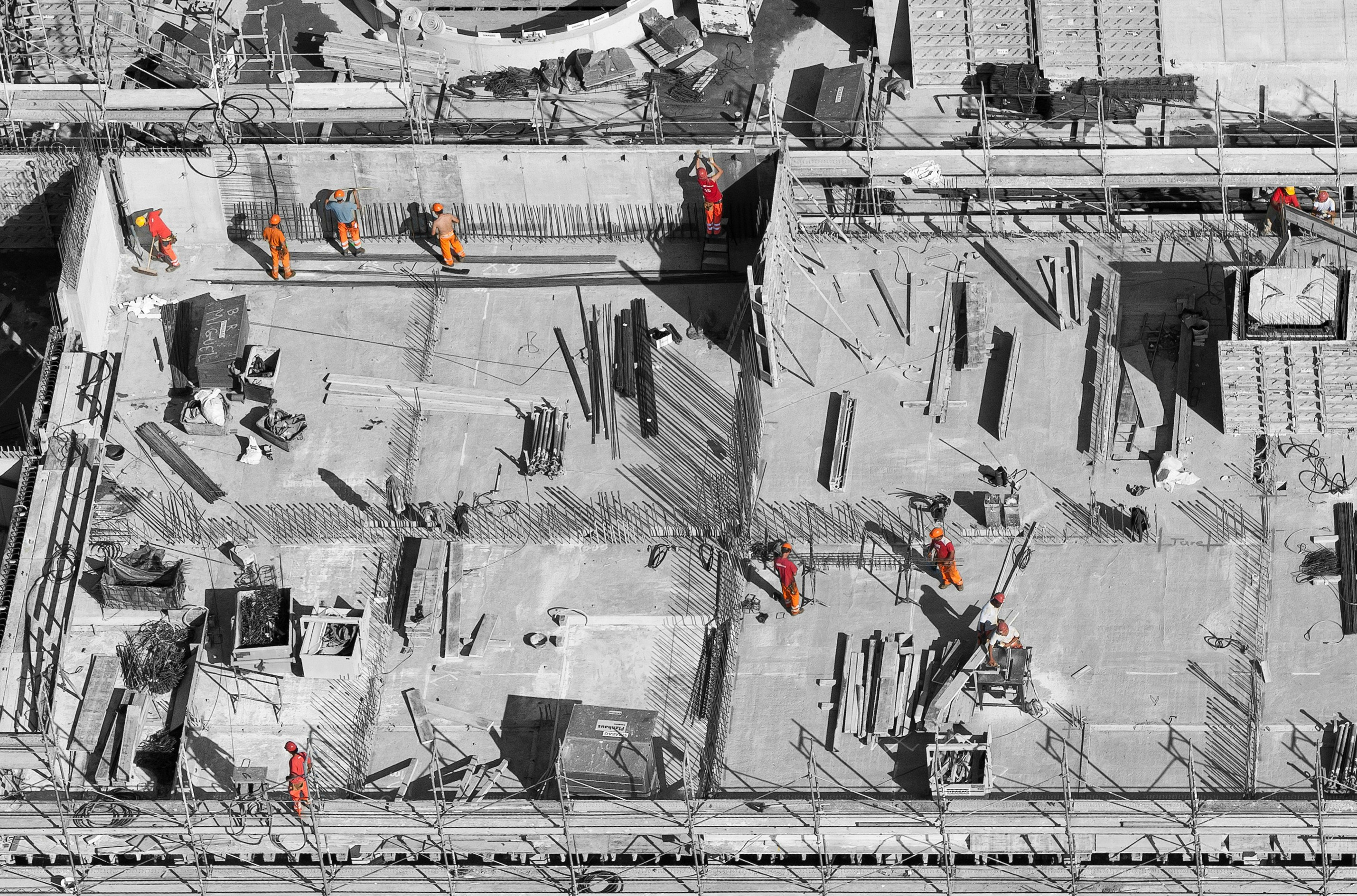 Nimeni nu plăteşte articolele despre constructorii gălăţeni!