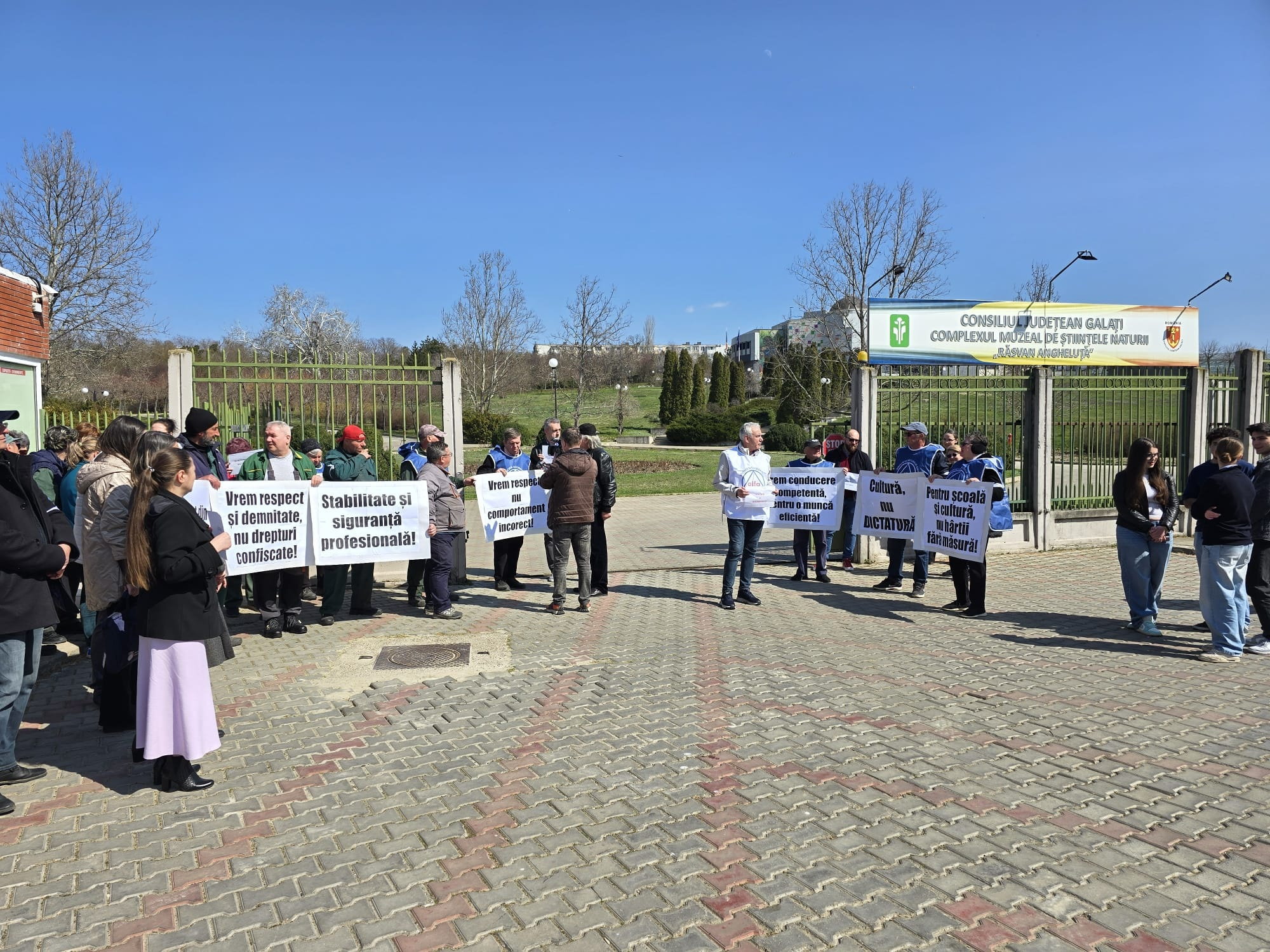 Grevă de avertisment la Zoo şi Grădina Botanică (Galerie FOTO și VIDEO)