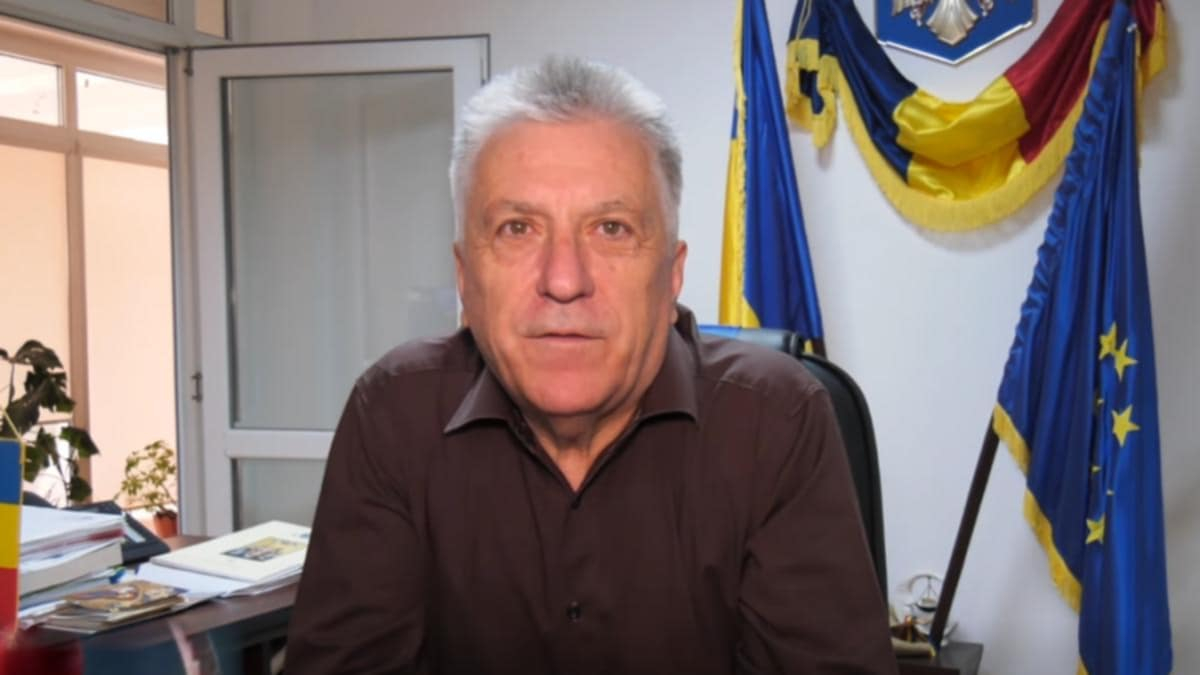 Mama Omida e mereu gravidă în luna a 2-a