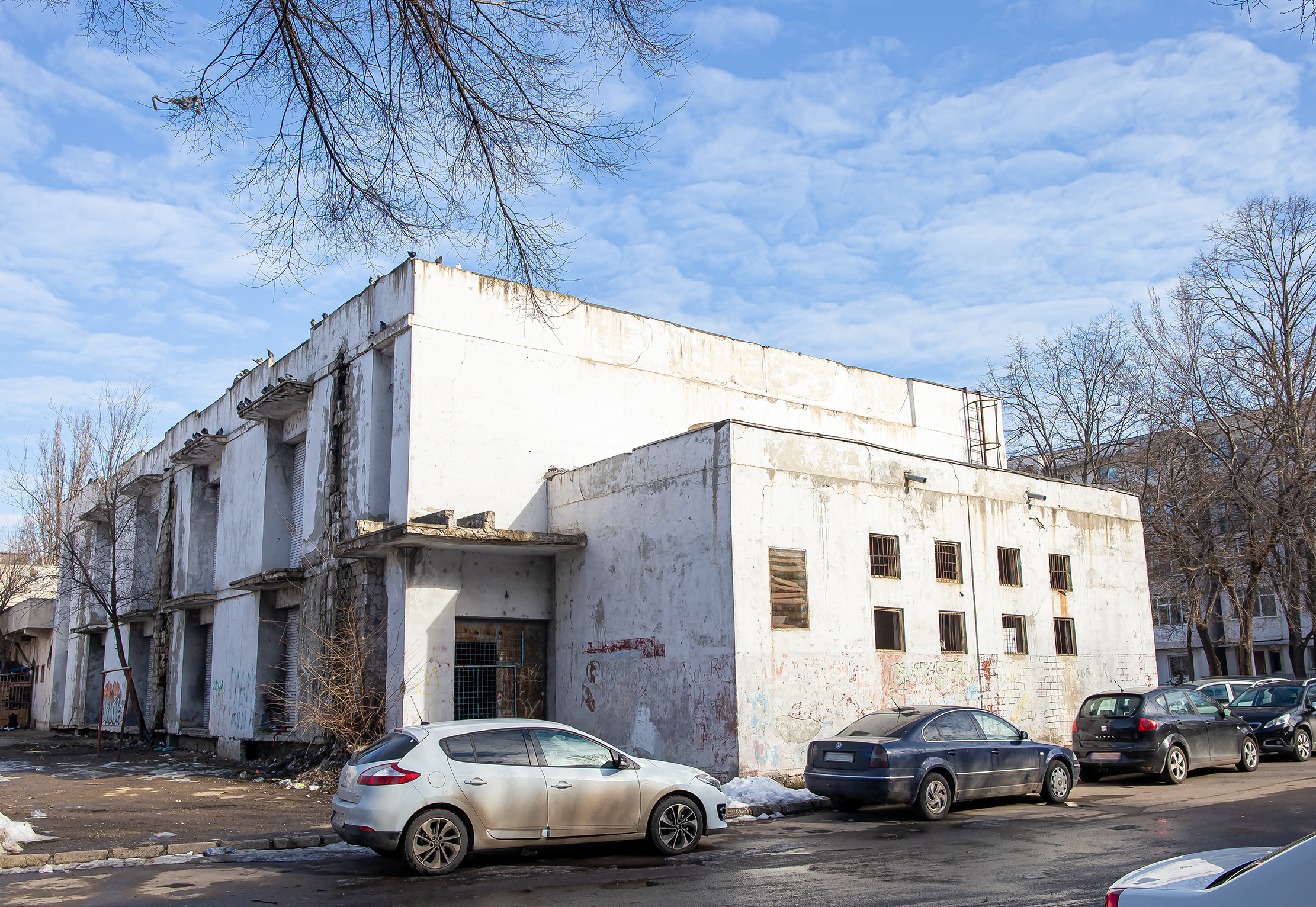 Licitaţie pentru renovarea clădirii fostului cinematograf "Flacăra"