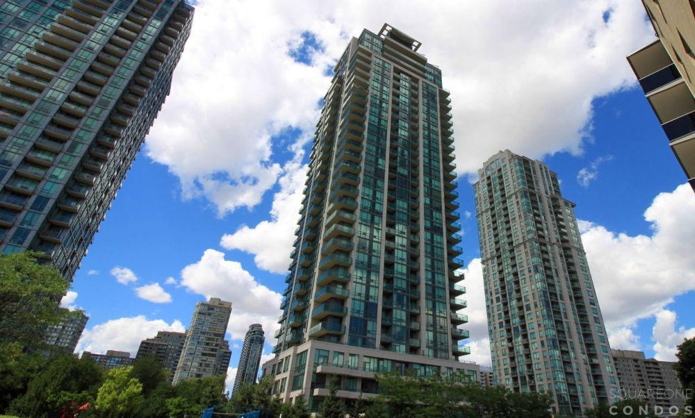 Cum devii electrician în CANADA. Gălăţeanul care aduce lumina în apartamentele de lux din Toronto (FOTO)