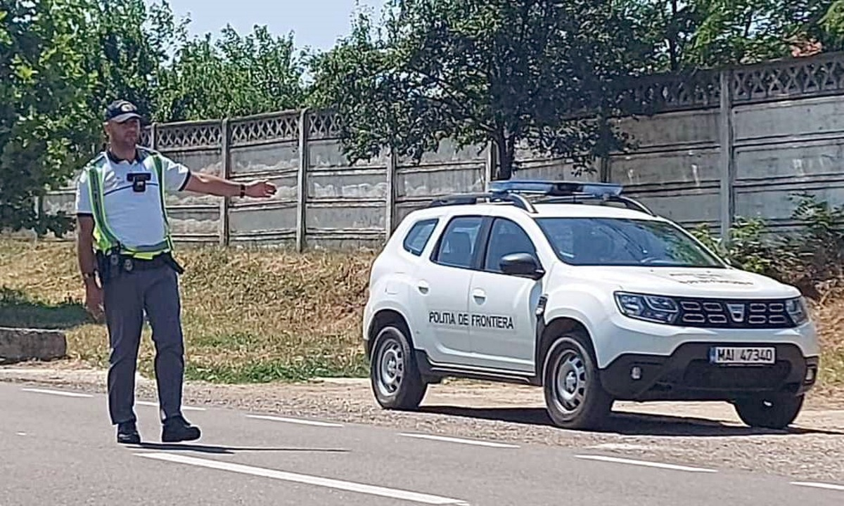 La volan, fără a deține categoria necesară