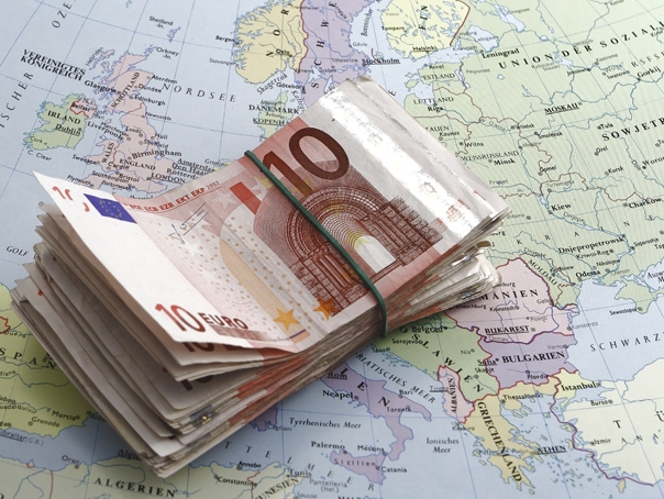 Ungaria a solicitat asistenţă financiară CE şi FMI