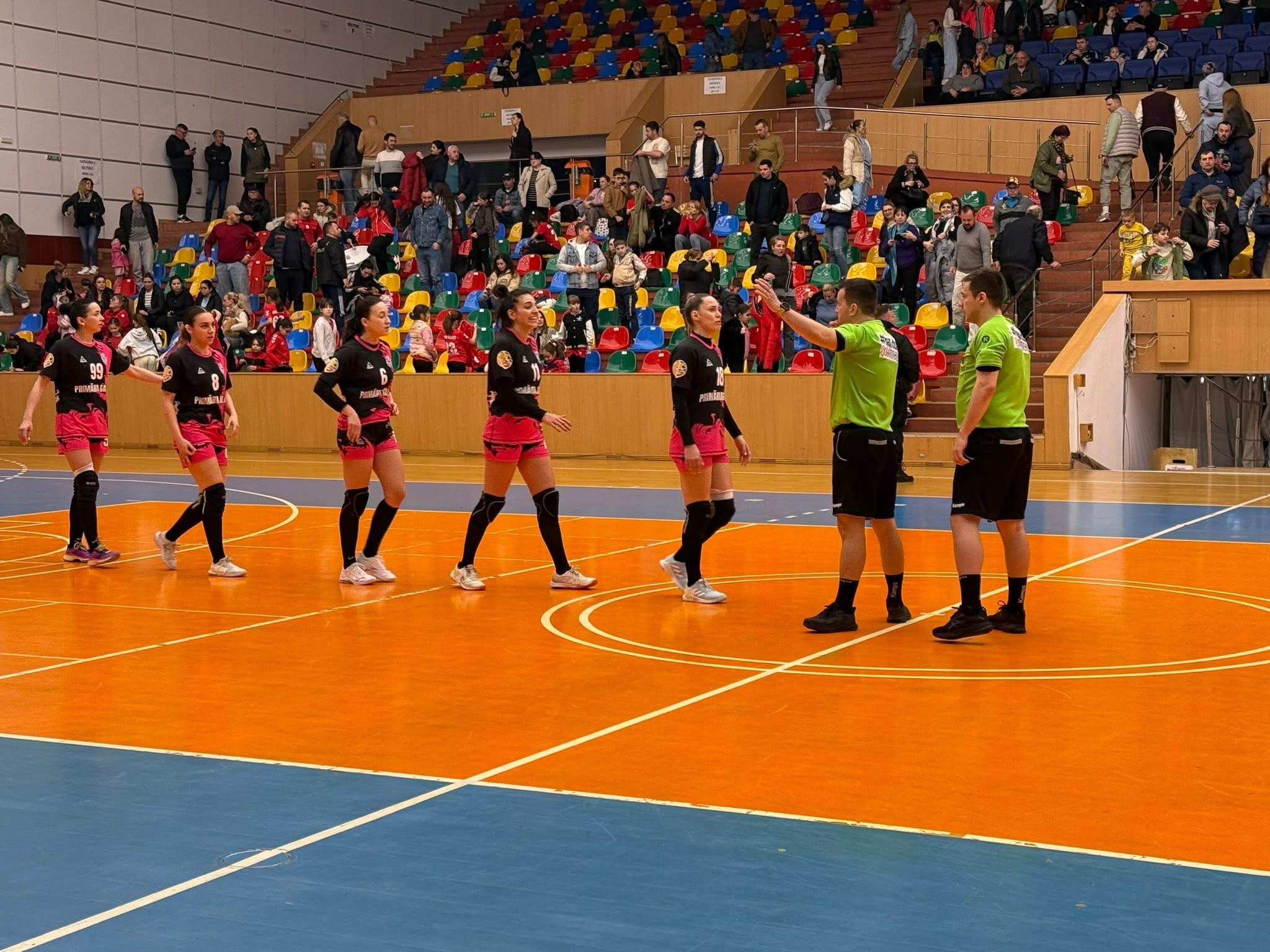 Handbalistele de la CSM, deplasare lungă în „sferturile” Cupei