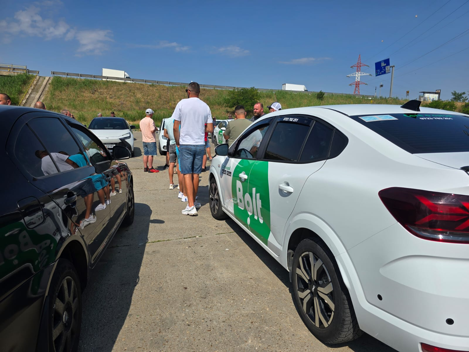 Majorarea excesivă a tarifelor Bolt ar face cursele prohibitive pentru clienți