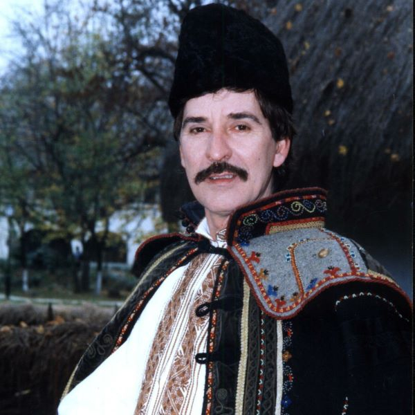 Liviu Vasilică, medicul-culegător de folclor