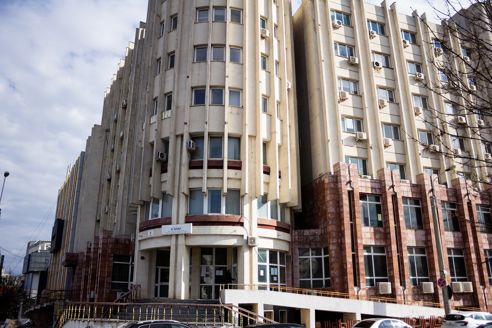UPDATE Ups, s-au greșit salariile la Fisc!