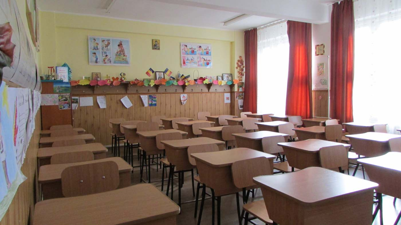 Uite schimbarea, nu e schimbarea!