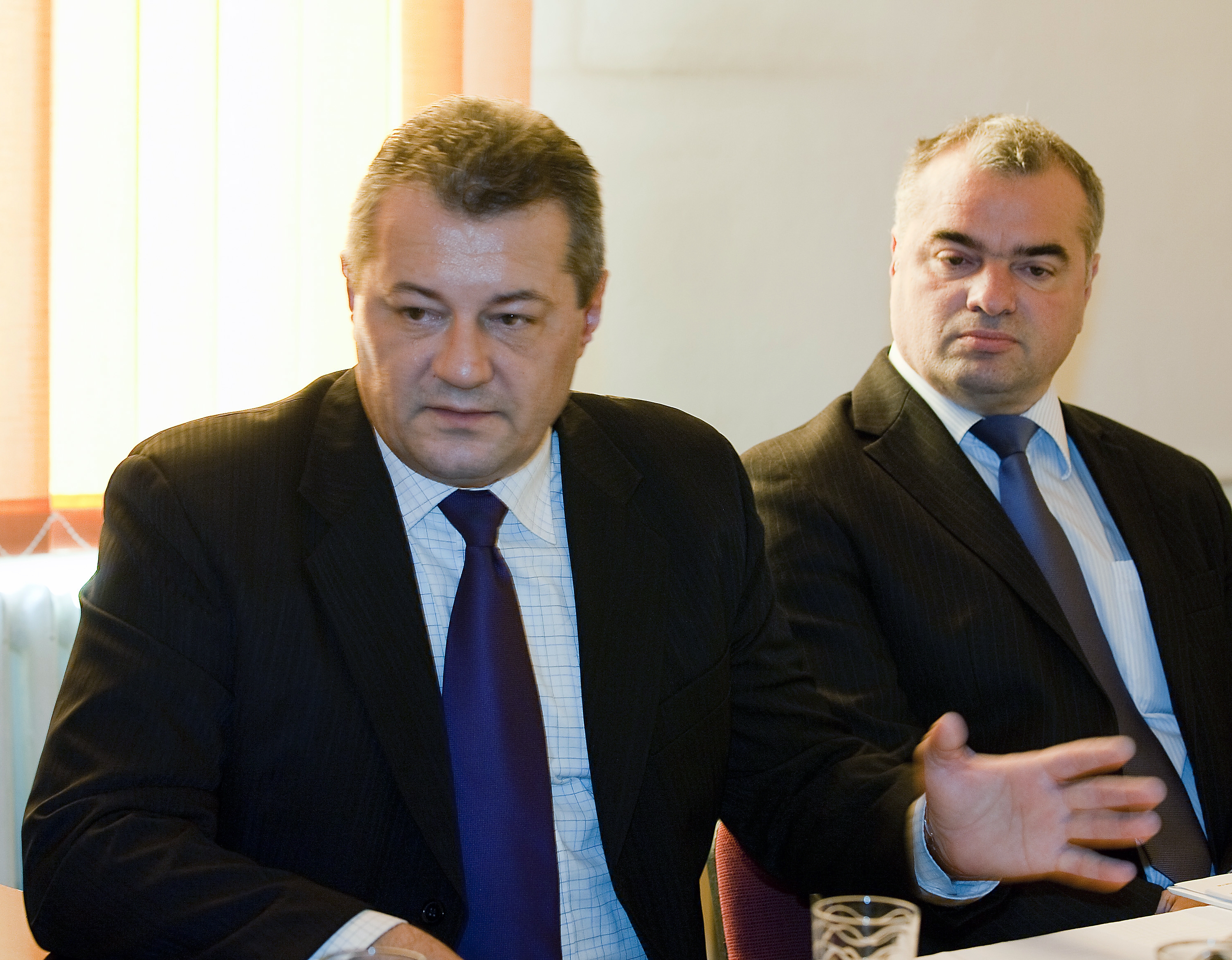 ANRSC decretează: Apaterm funcţionează în afara legii 