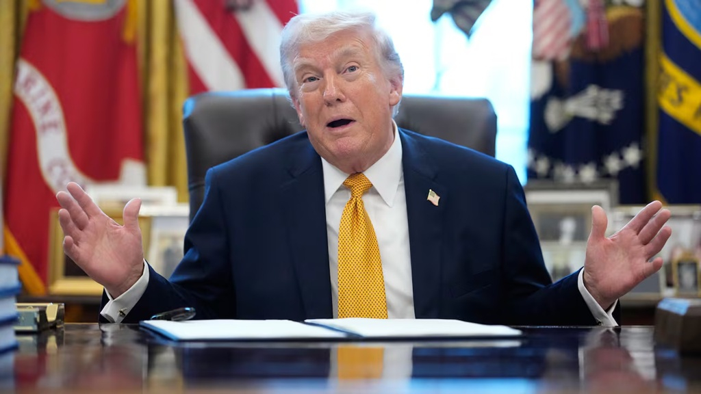 Donald Trump îndeamnă ţările care nu l-au ajutat să deblocheze strâmtoarea Ormuz