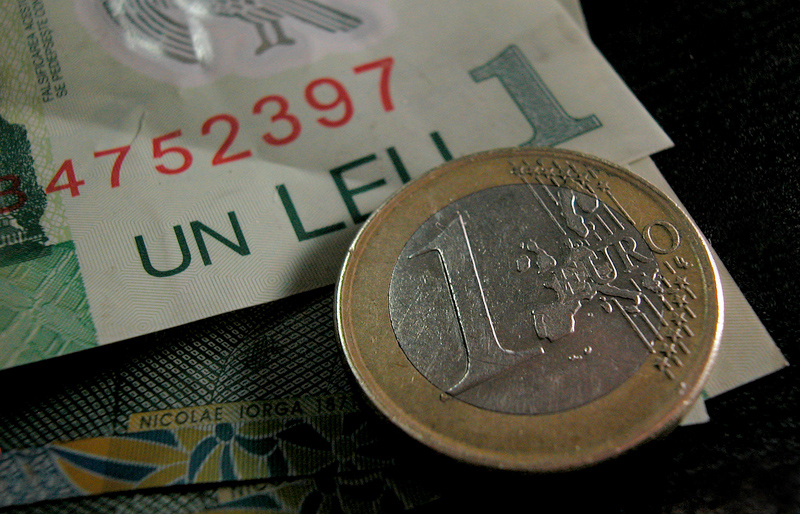ANALIZĂ. Euro s-a stabilizat la 5,24 lei