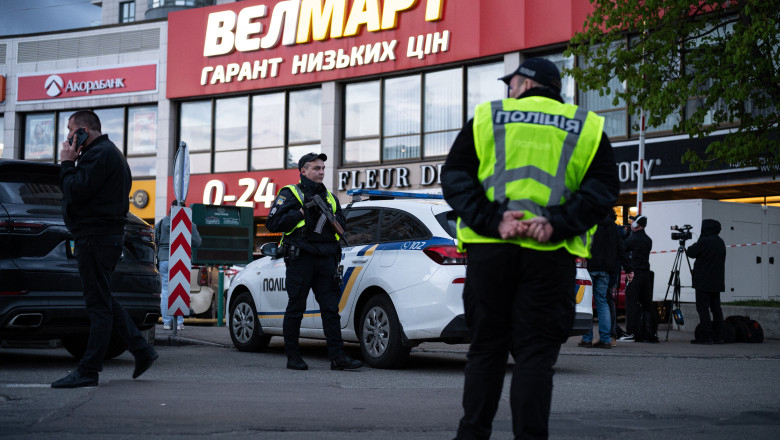 Șase morți după un atac armat într-un supermarket din Kiev