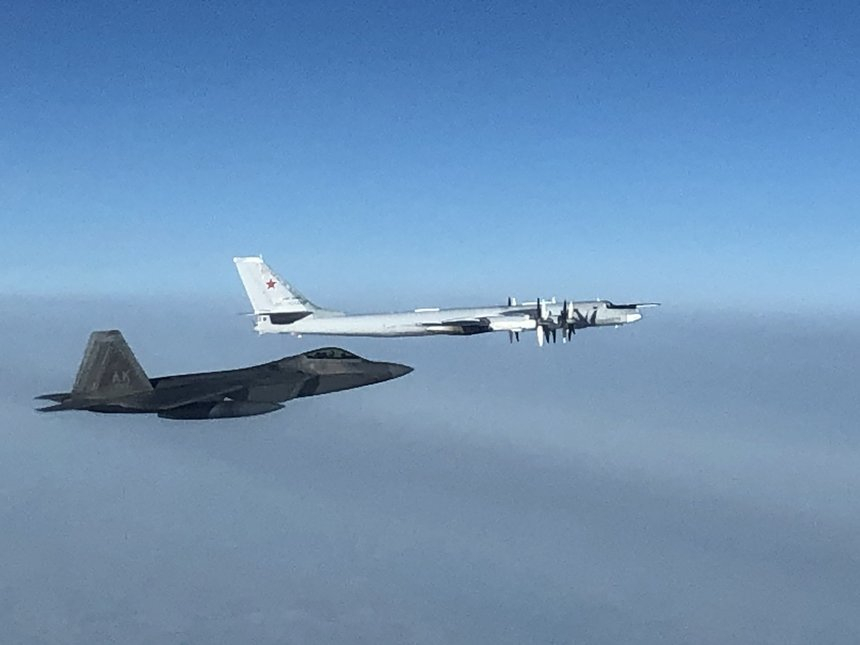 Patrulă de bombardiere strategice ruso-chineză, lângă Alaska