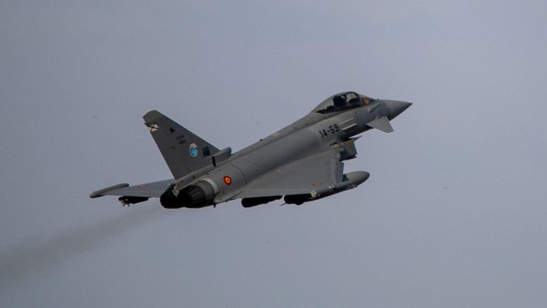 Zboruri militare de antrenament în toată ţara