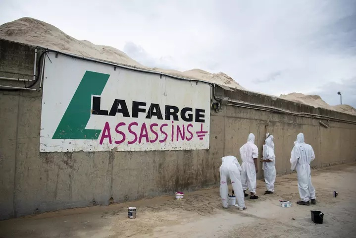 Gigantul Lafarge, condamnat pentru finanțarea terorismului