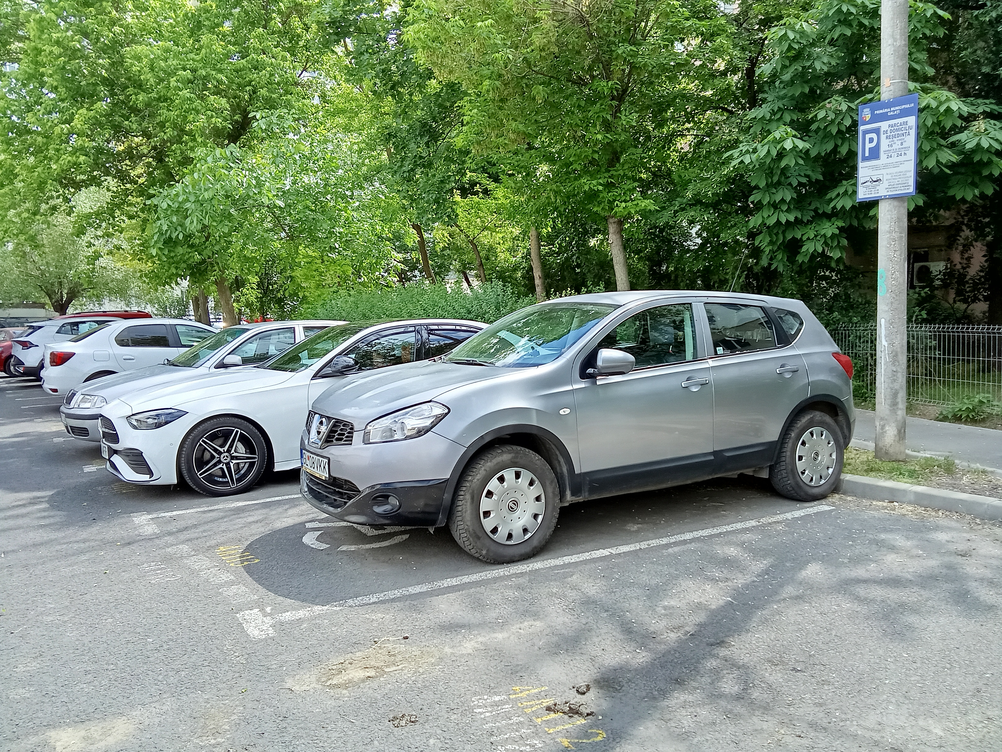 Loc de parcare pentru mama unei fetiţe cu dizabilităţi