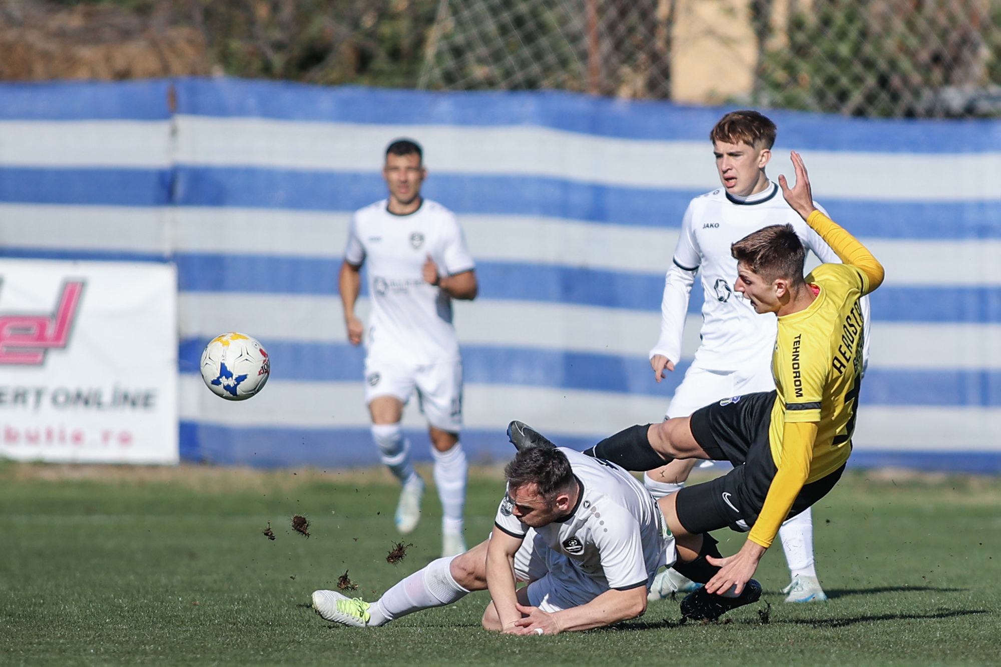 Unirea Braniștea și Sporting Liești continuă cursa de pe podium
