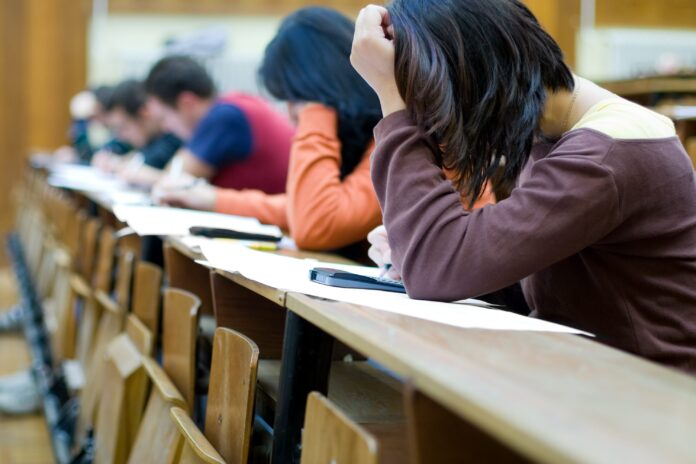 Competențele examenului de bacalaureat vor fi susținute în luna ianuarie