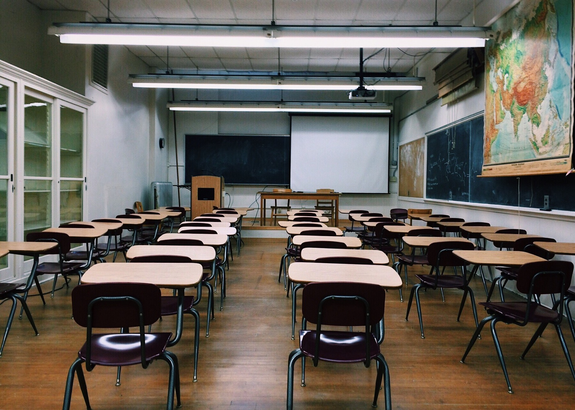 Posturile didactice rezervate, o practică la final de drum