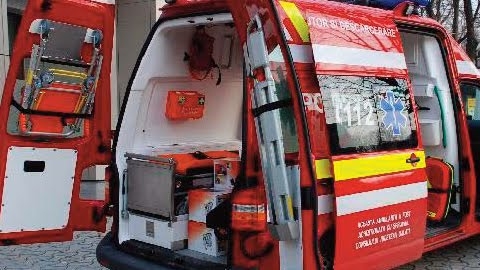 SMURD Bucureşti a preluat de la Galaţi o fetiţă cu arsuri  