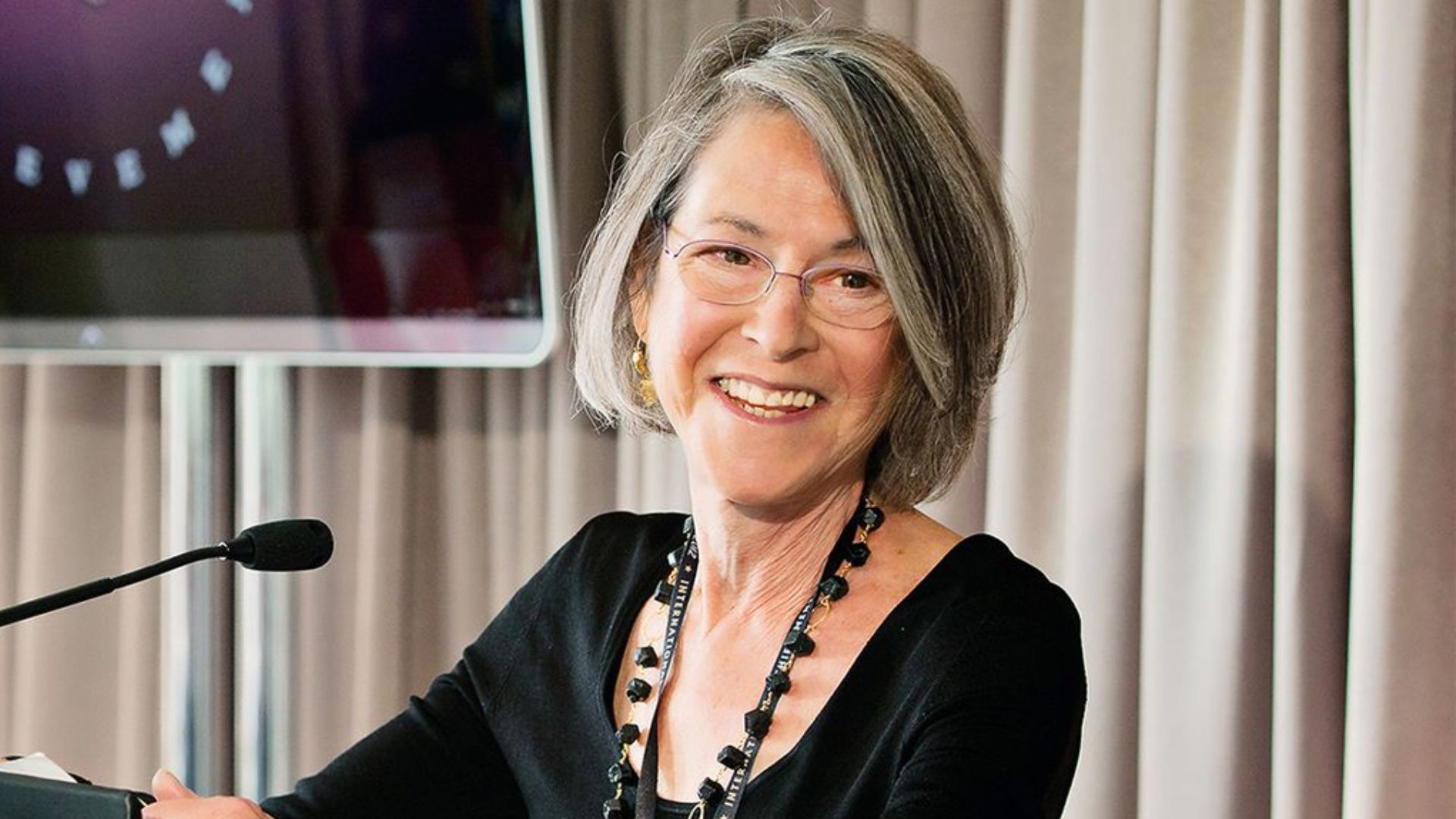 Cariere. Louise Glück, o figură centrală a poeziei americane