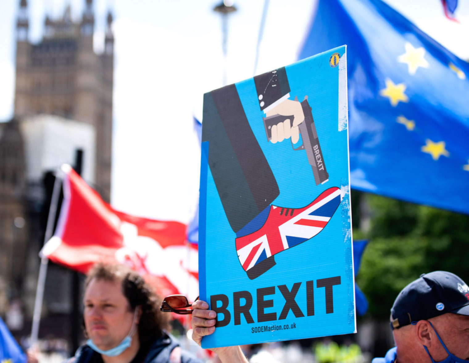 Doar un sfert dintre britanici mai cred în Brexit
