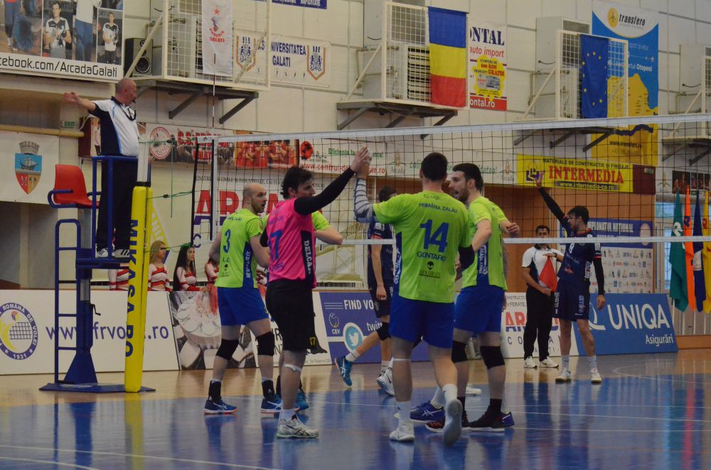 Un campion național a semnat cu Arcada