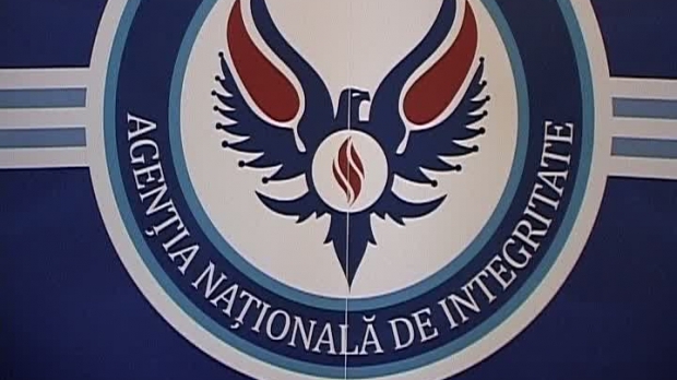 ANI reacţionează cu viteza melcului - Funcţionar public verificat până a plecat din primărie