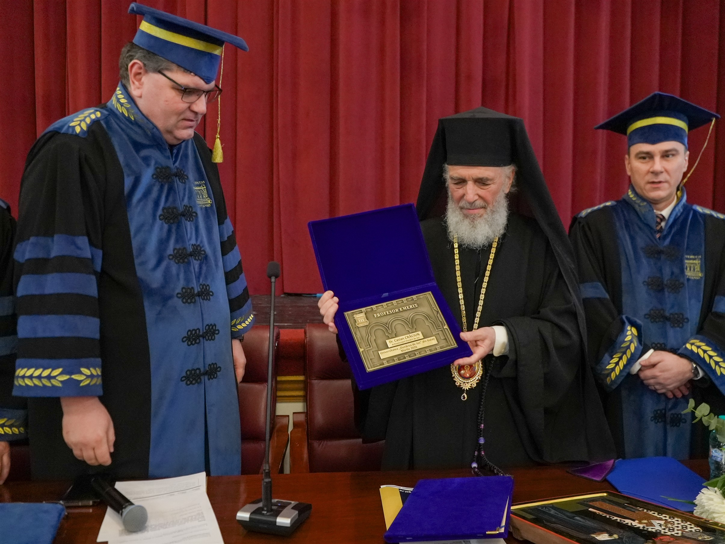 ÎPS Casian, Profesor Emerit al Universităţii "Dunărea de Jos". Emoţie, recunoştinţă şi iubire