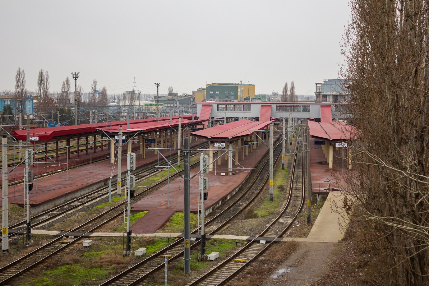 Trenuri de Galați suspendate din cauza datoriilor CFR Călători