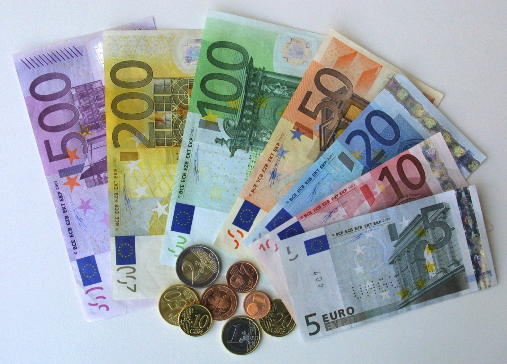 Analiza financiară. Euro se menține la cota 5,09 lei