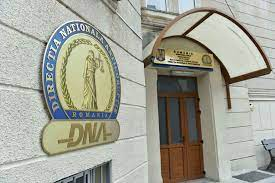 Șpagă pentru a scăpa de acuzația de tentativă de omor