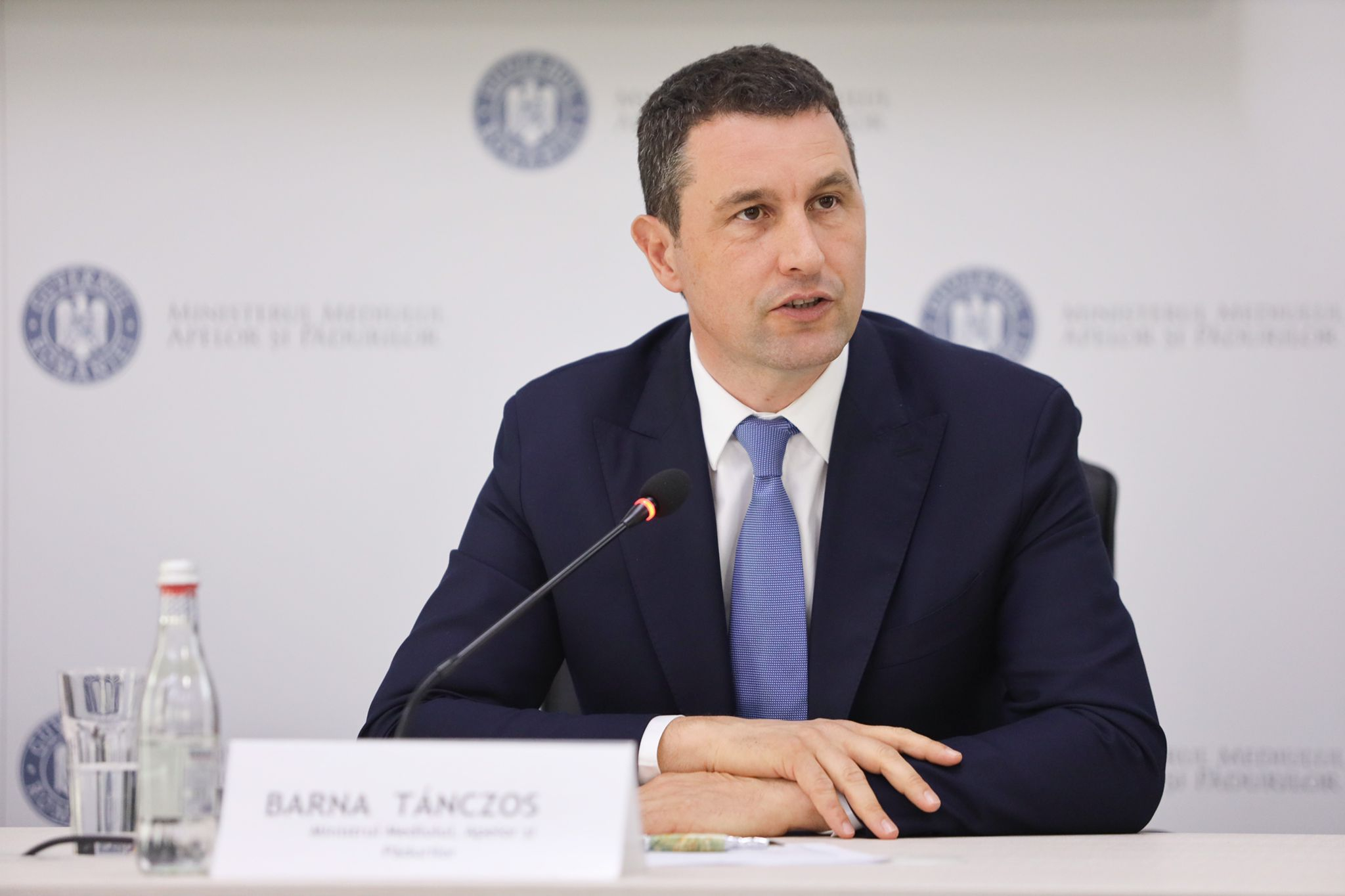 Au scăzut cheltuielile de funcționare, a crescut colectarea TVA